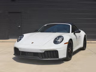 2026 Porsche 911 Carrera 4 GTS Cabriolet's photo