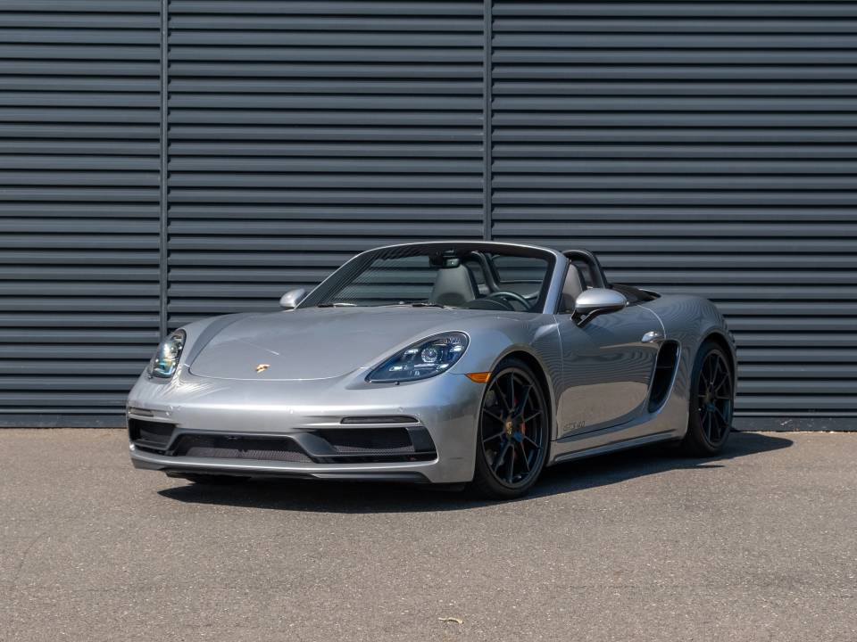 2021 Porsche 718