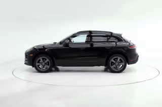 2026 Porsche Macan T - Photo 9