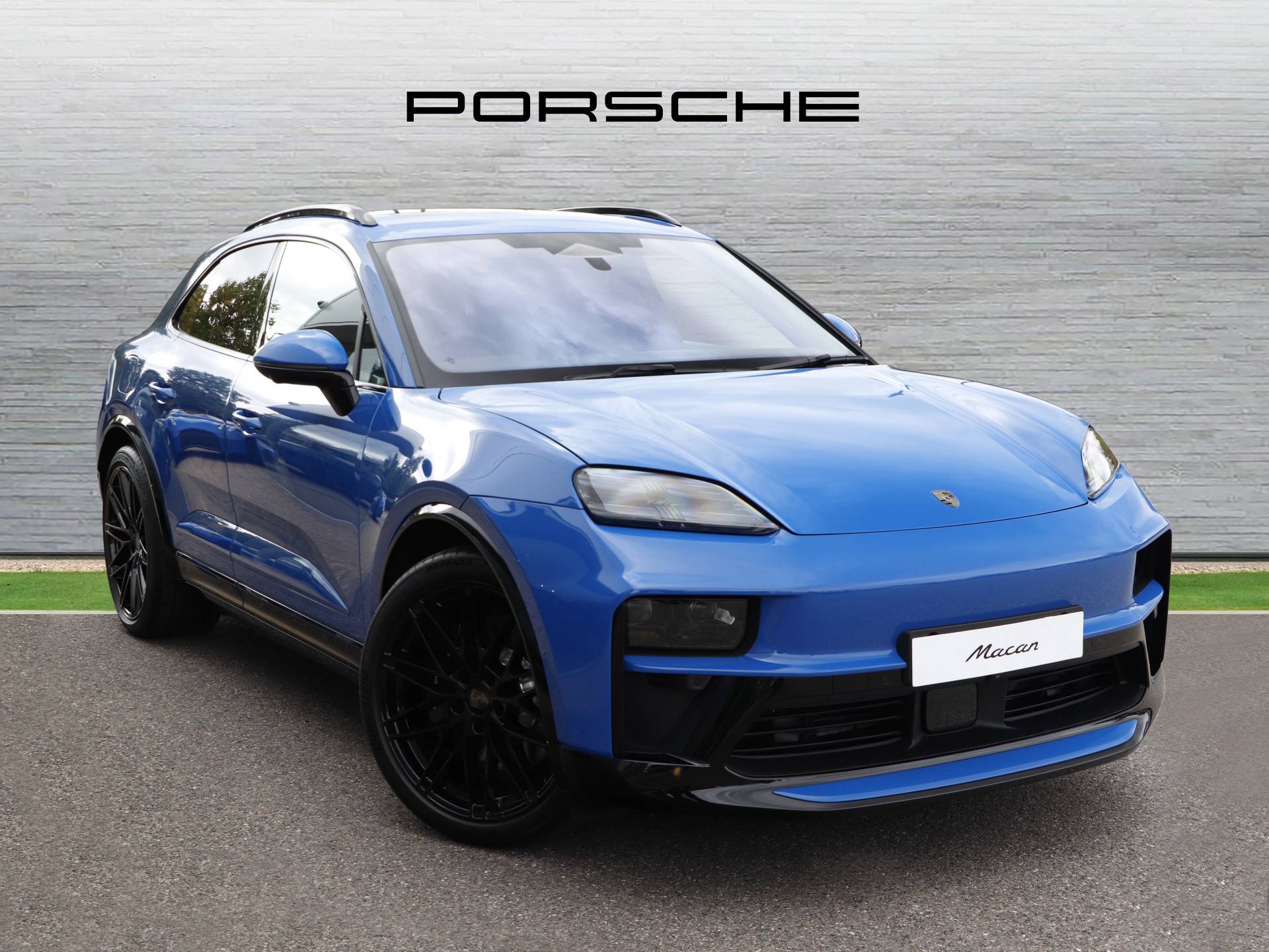 Macan Turbo, photo 1 of 45