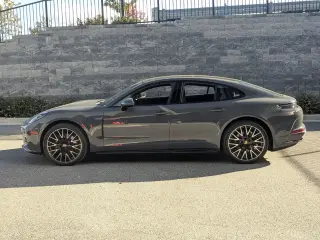 2026 Porsche Panamera Base - Photo 13