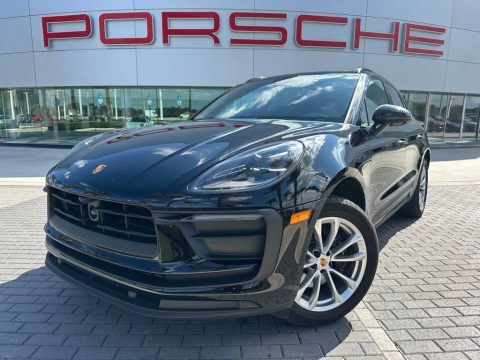 2023 Porsche Macan T