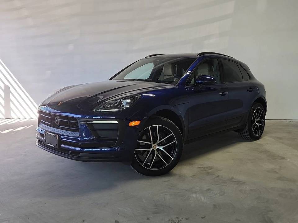 2026 Porsche Macan Base