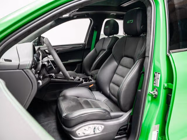 2026 Porsche Macan GTS - Photo 34