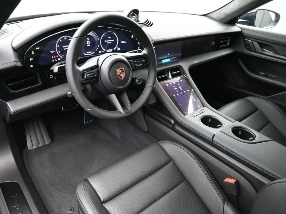 2026 Porsche Taycan GTS - Photo 31