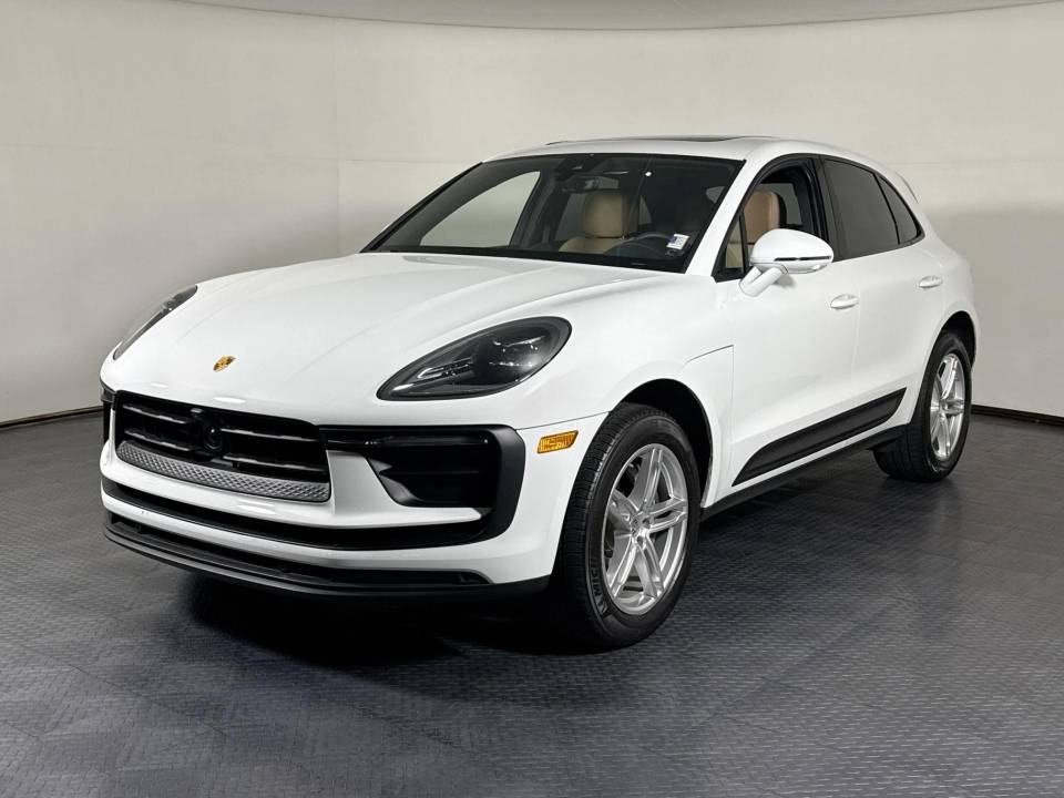 2026 Porsche Macan