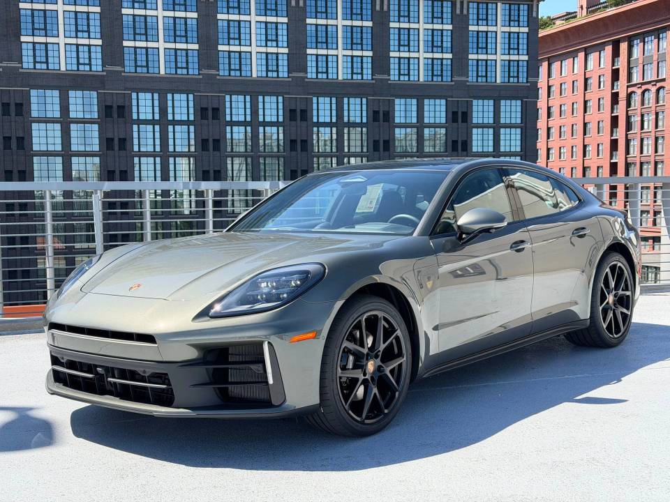 2026 Porsche Panamera