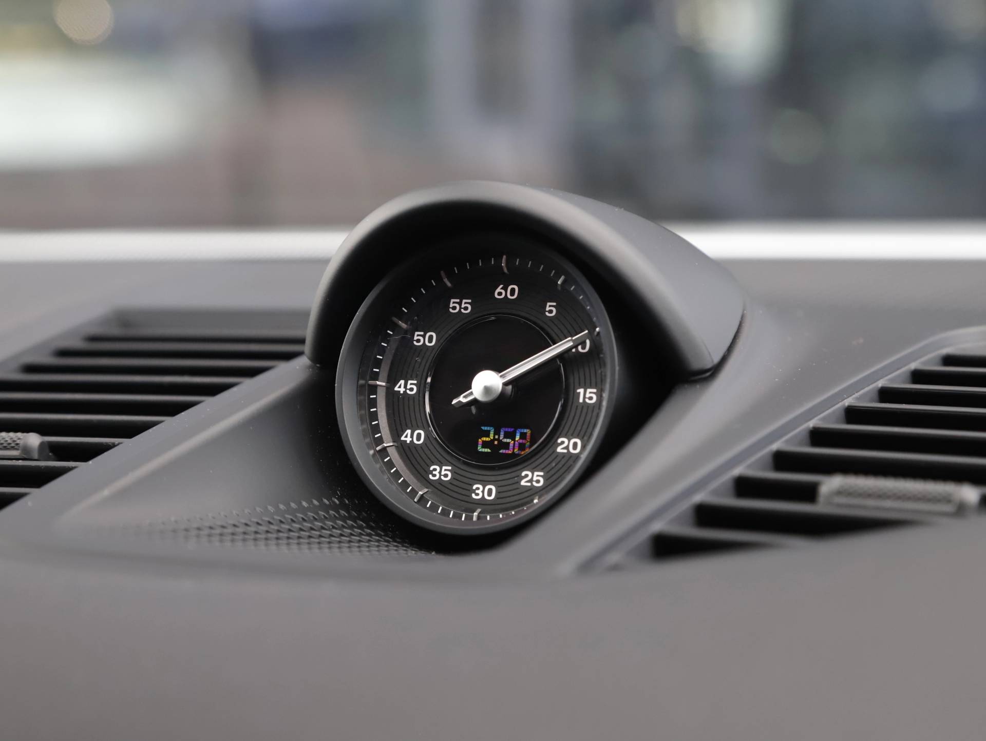 Panamera 4 E-Hybrid, photo 43 of 43