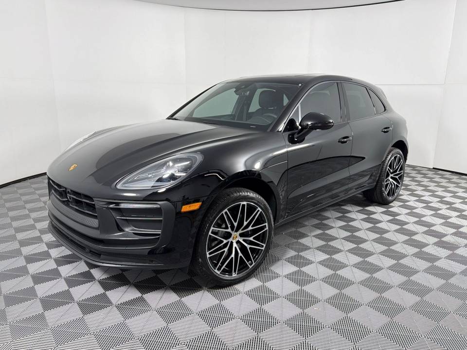 2026 Porsche Macan