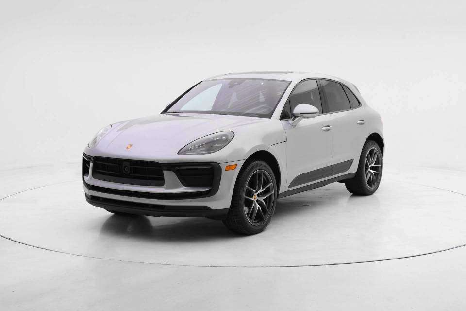 2024 Porsche Macan Base