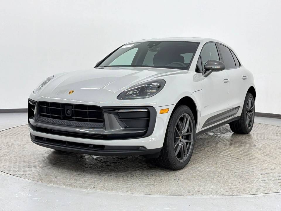 2026 Porsche Macan T