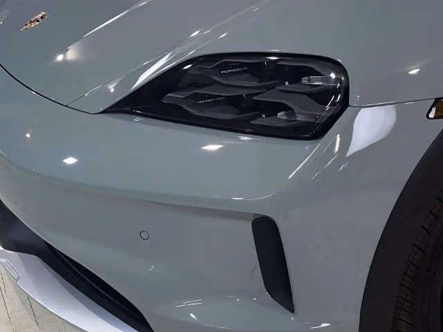 2026 Porsche Taycan S - Photo 36