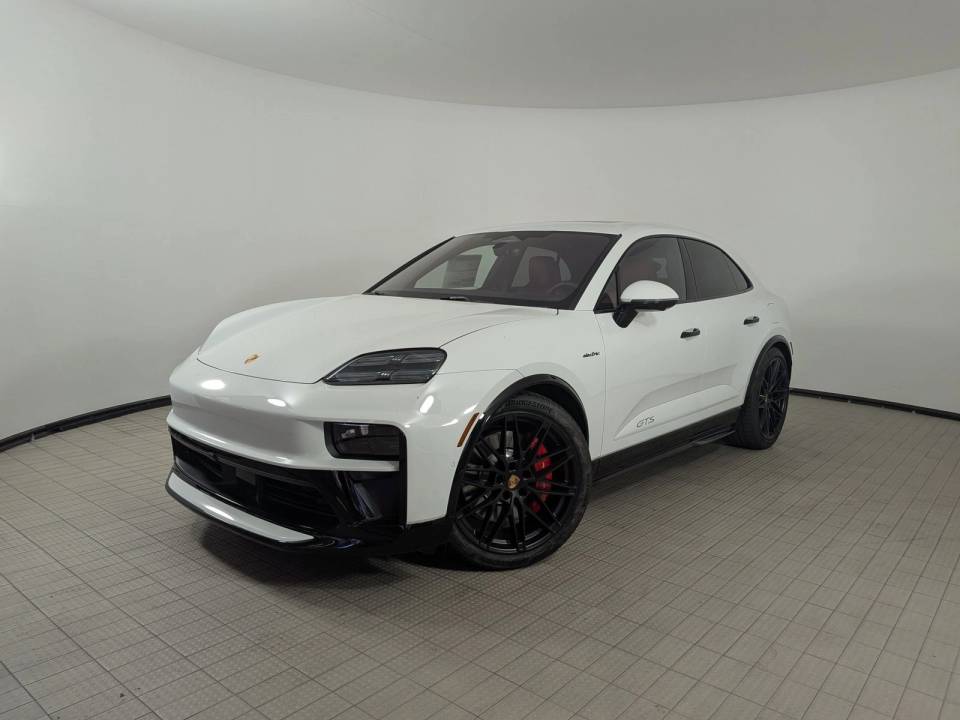 2026 Porsche Macan