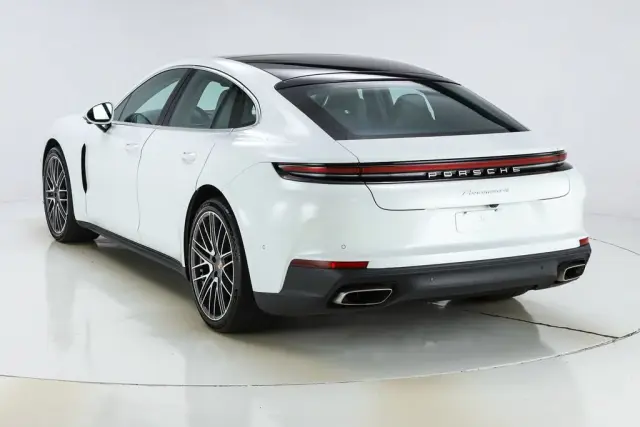 2025 Porsche Panamera Base - Photo 22
