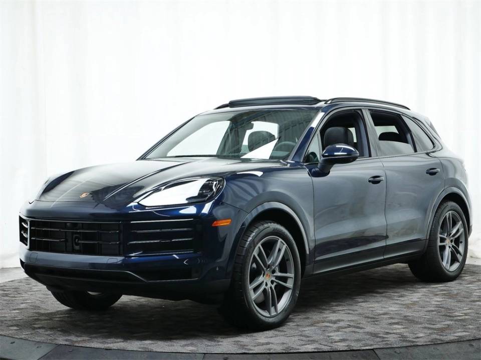 2025 Porsche Cayenne Base