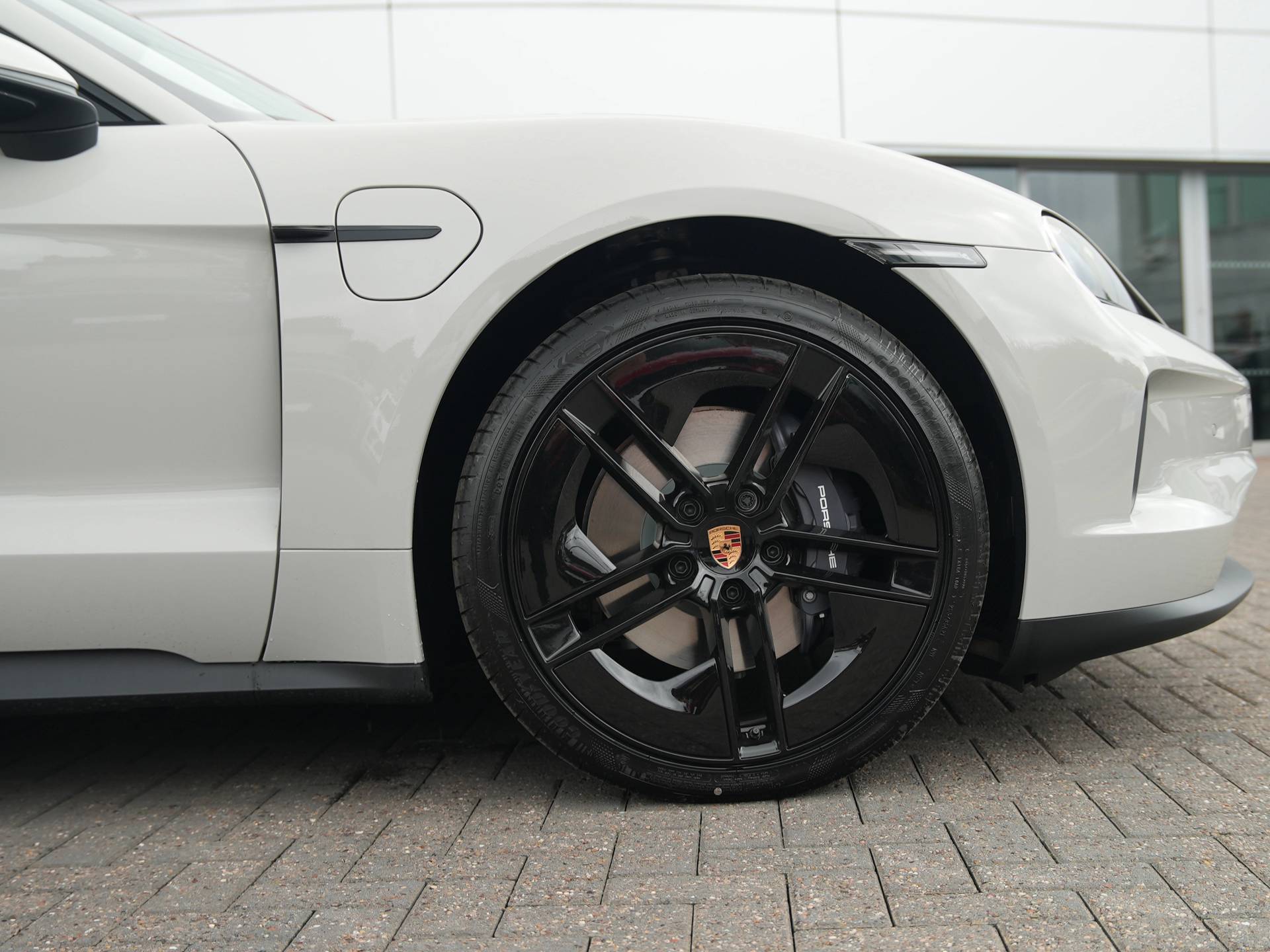 Taycan Sport Turismo, photo 39 of 39