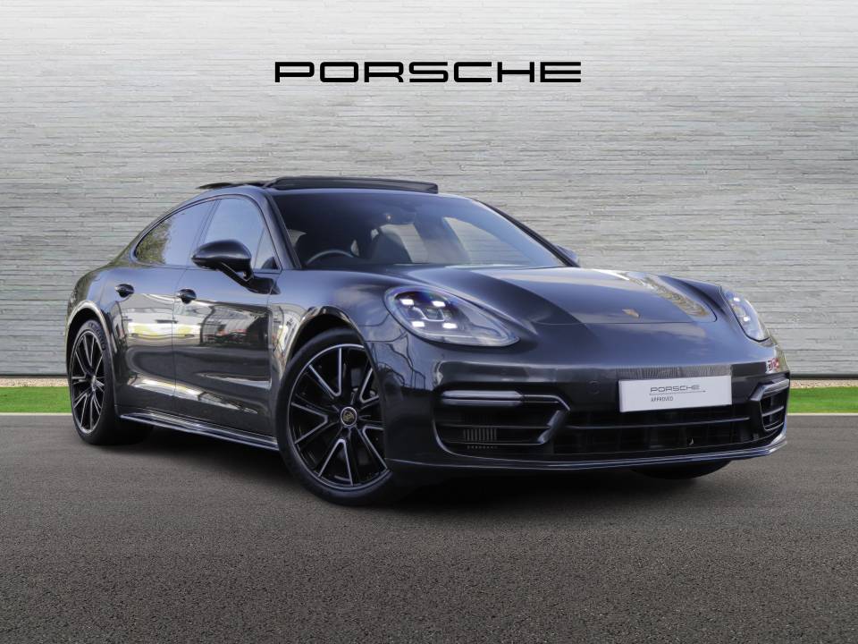 2022 Porsche Panamera