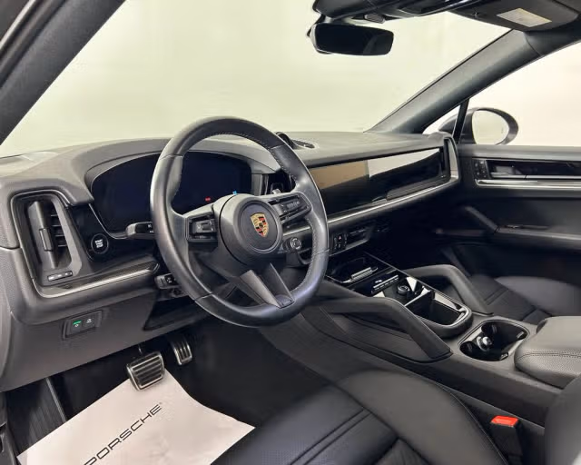 2024 Porsche Cayenne Coup S - Photo 26