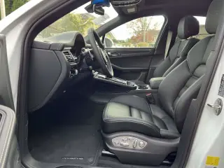 2026 Porsche Macan GTS - Photo 37