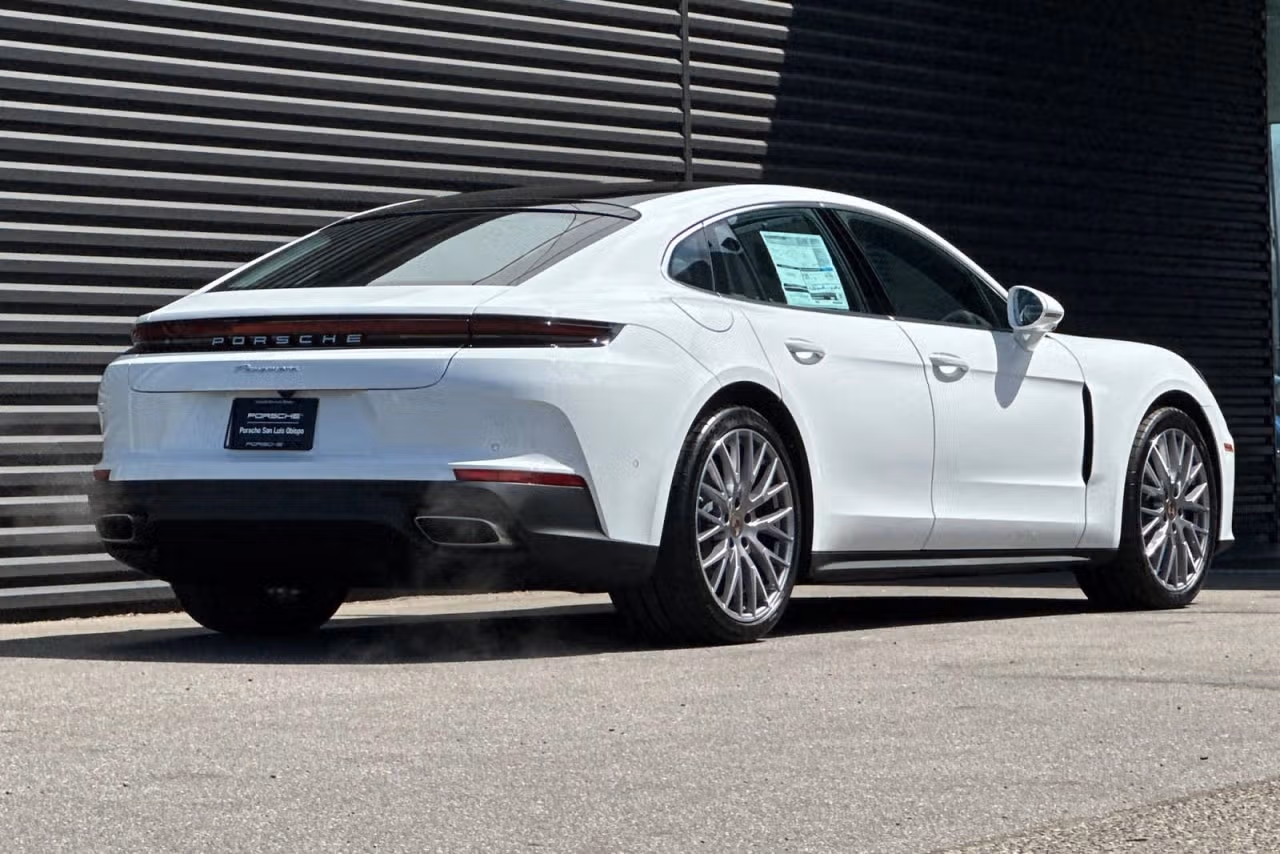 2025 Porsche Panamera Base - Photo 20