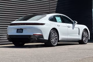 2025 Porsche Panamera Base - Photo 17