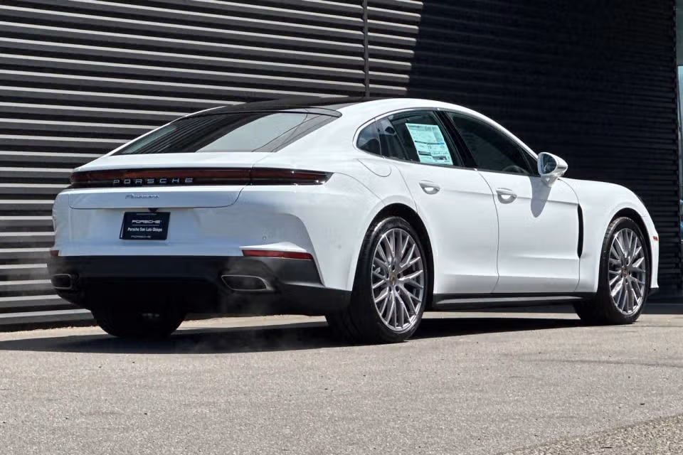 2025 Porsche Panamera Base - Photo 19