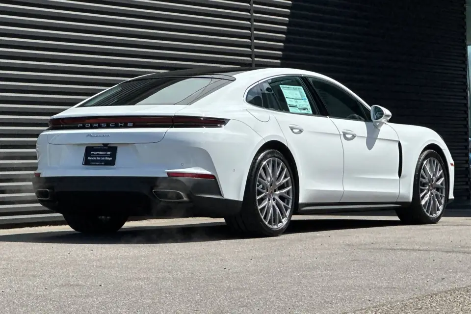 2025 Porsche Panamera Base - Photo 23