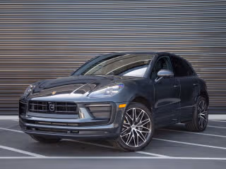 2024 Porsche Macan -'s photo