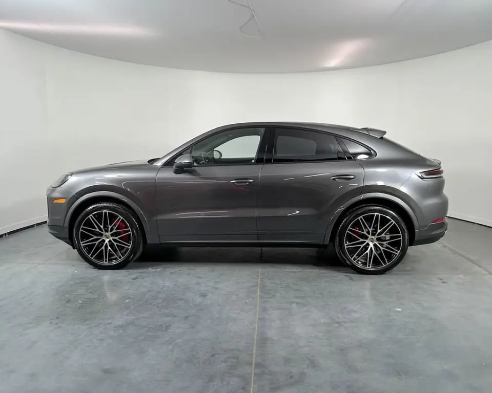 2024 Porsche Cayenne Coup S - Photo 15