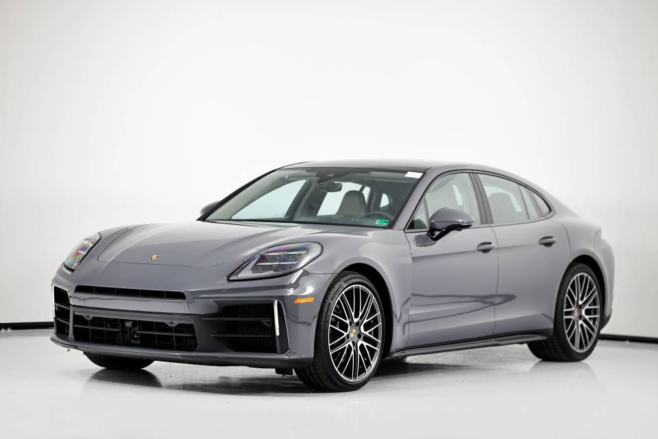 2026 Porsche Panamera