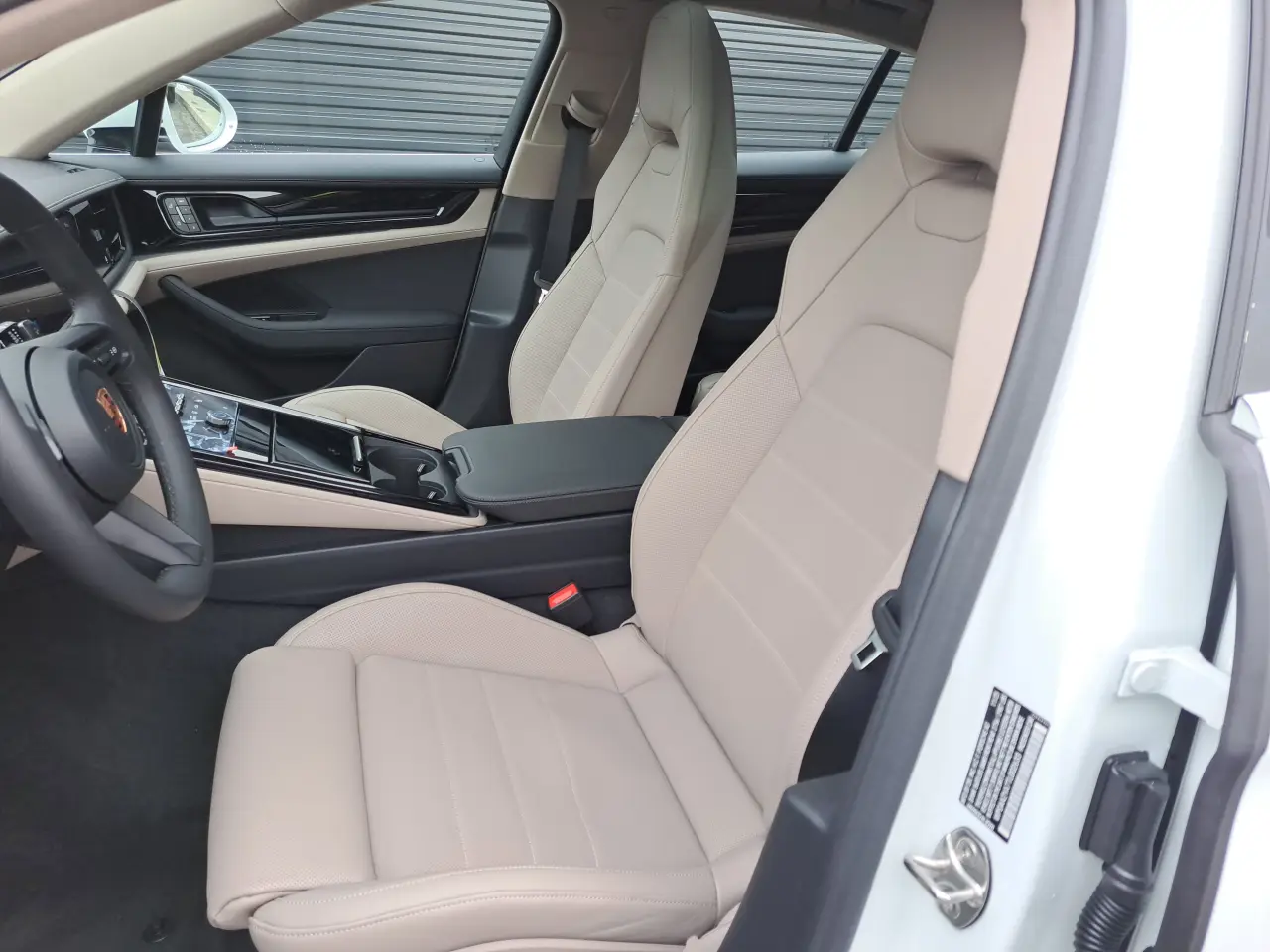2026 Porsche Panamera Base - Photo 40