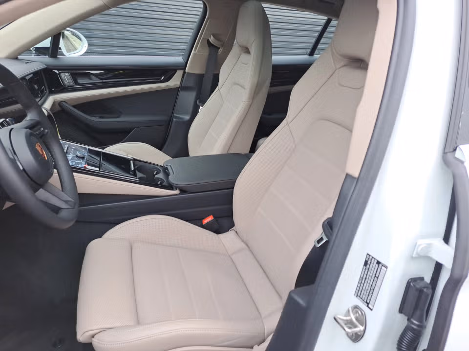 2026 Porsche Panamera Base - Photo 35