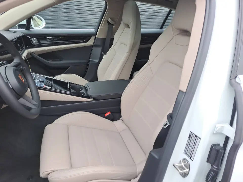 2026 Porsche Panamera Base - Photo 39