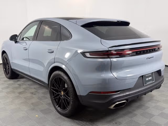 2025 Porsche Cayenne Coup Base - Photo 18