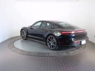 2026 Porsche Taycan Base - Photo 17