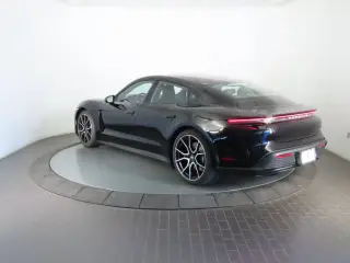 2026 Porsche Taycan Base - Photo 21