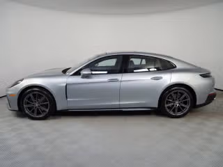 2026 Porsche Panamera Base - Photo 9