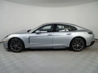 2026 Porsche Panamera Base - Photo 13