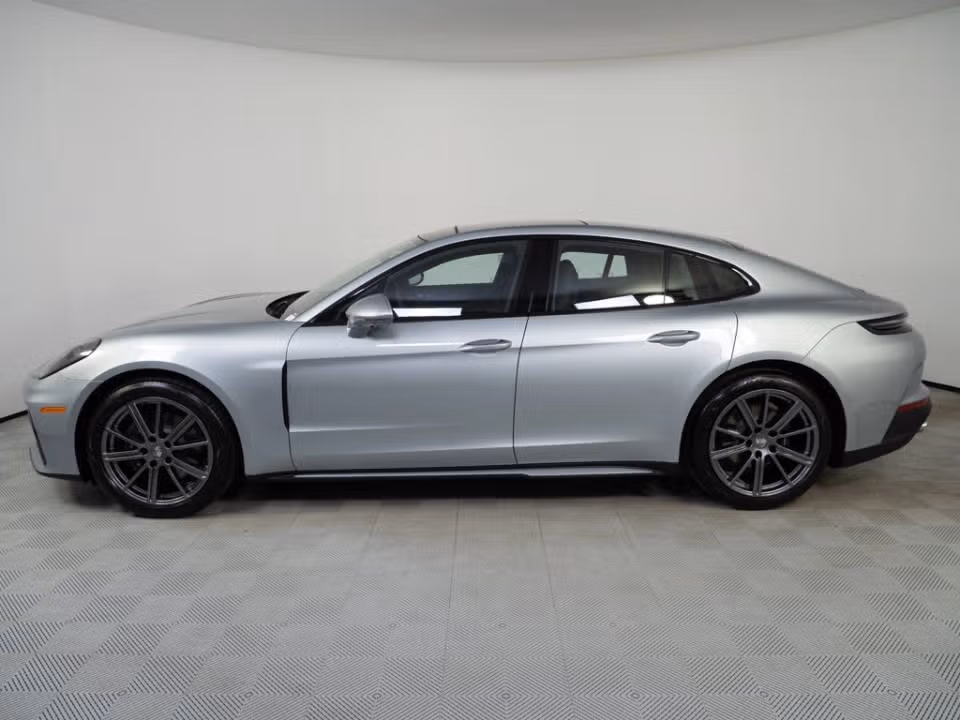 2026 Porsche Panamera Base - Photo 11