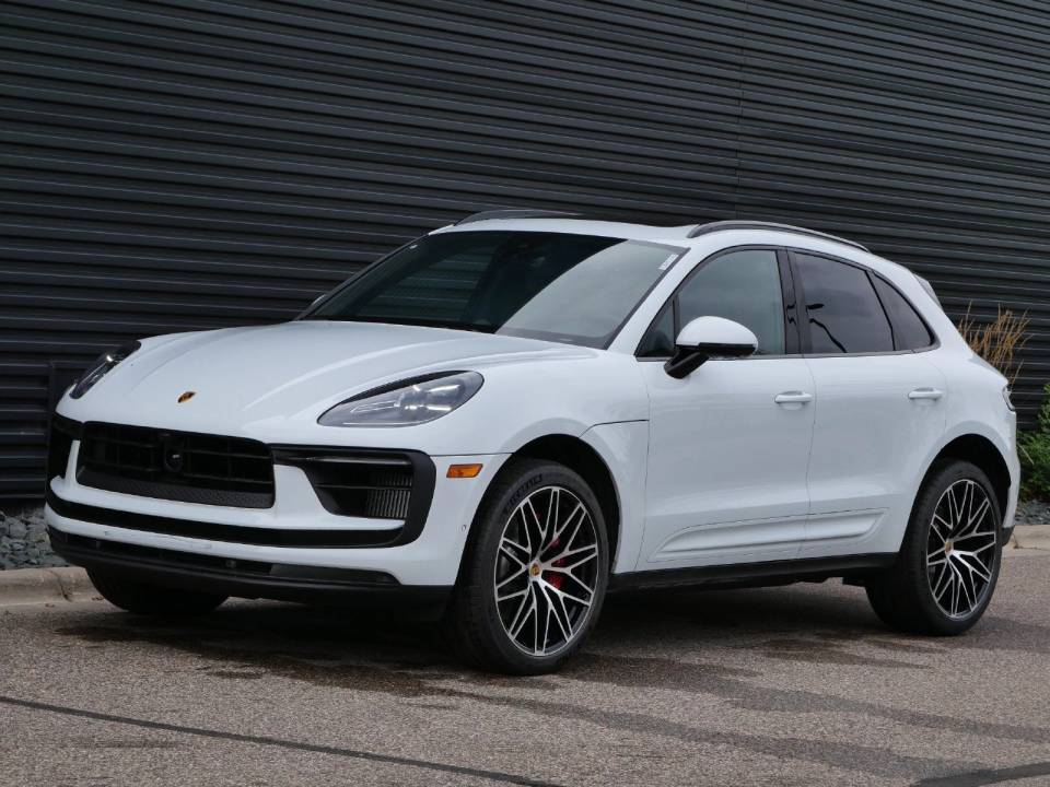 2026 Porsche Macan