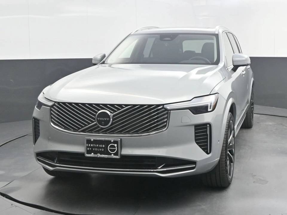 2026 Volvo XC90 Plus