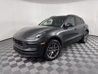 2025 Porsche Macan's photo
