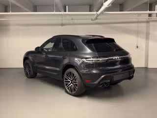 2026 Porsche Macan - Photo 17