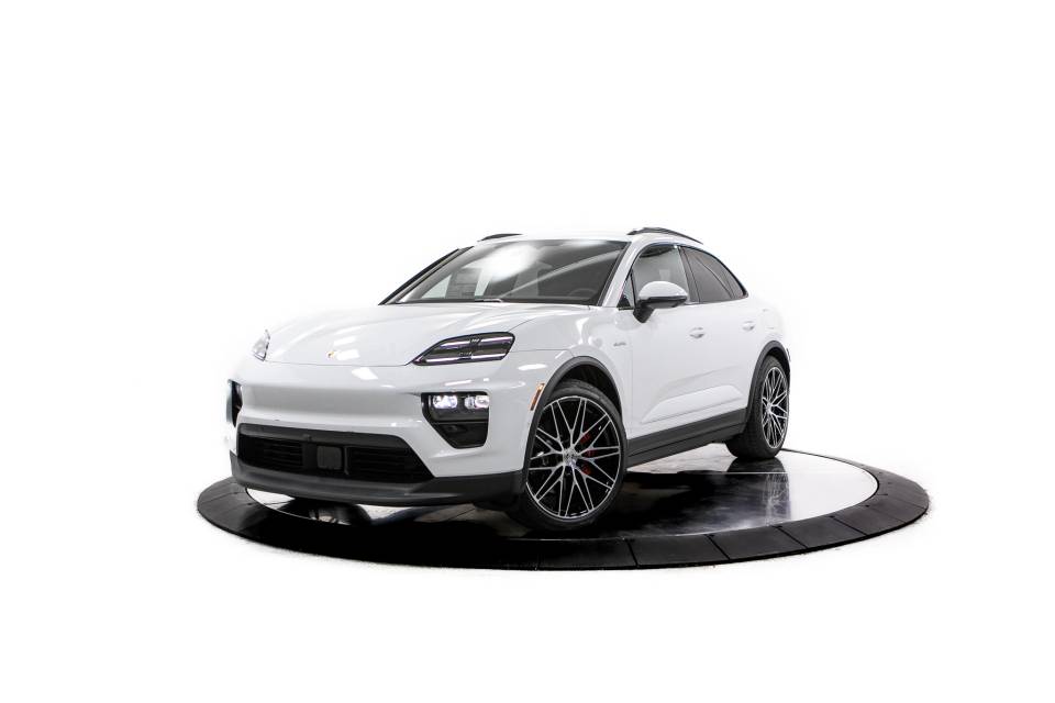 2026 Porsche Macan S