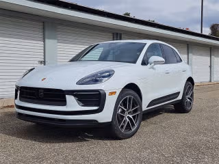 2026 Porsche Macan -'s photo