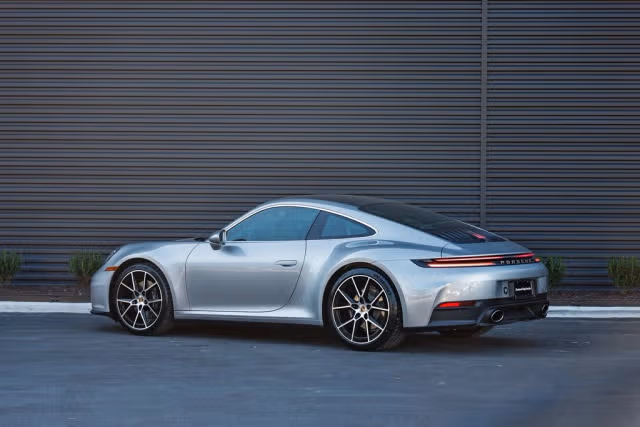 2026 Porsche 911 - Photo 18
