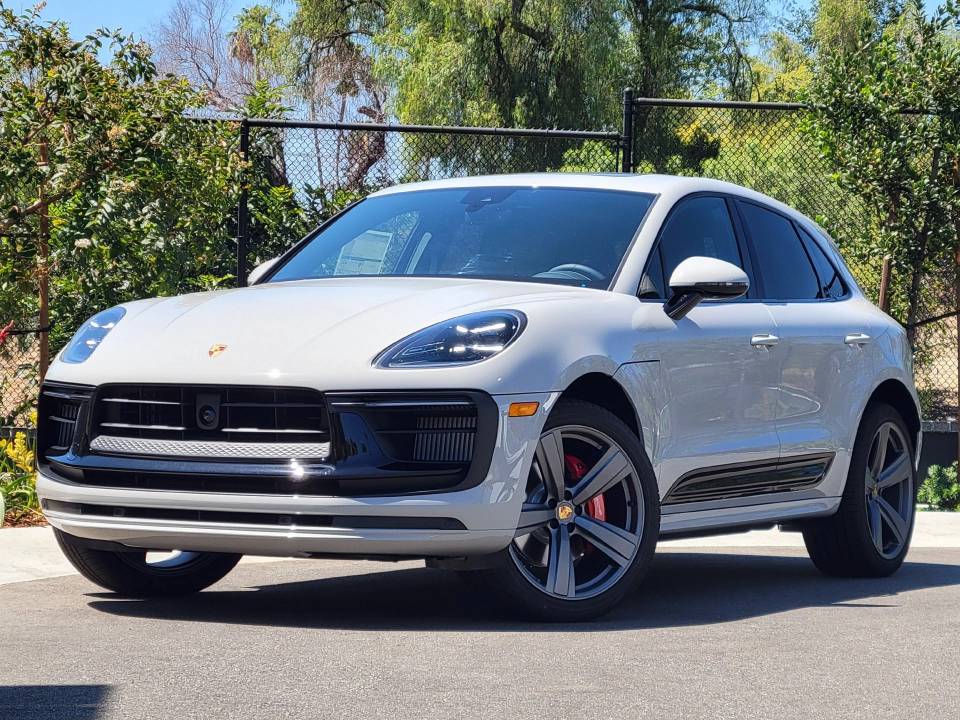 2026 Porsche Macan