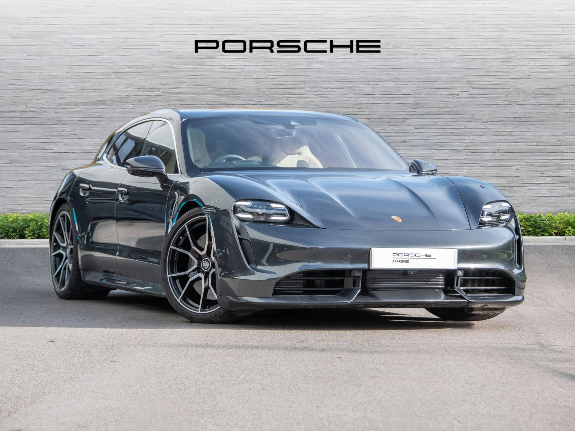 Taycan Turbo Sport Turismo, photo 1 of 63