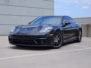 2023 Porsche Panamera 4 Platinum Edition's photo