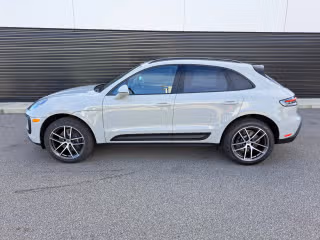 2026 Porsche Macan Base - Photo 9